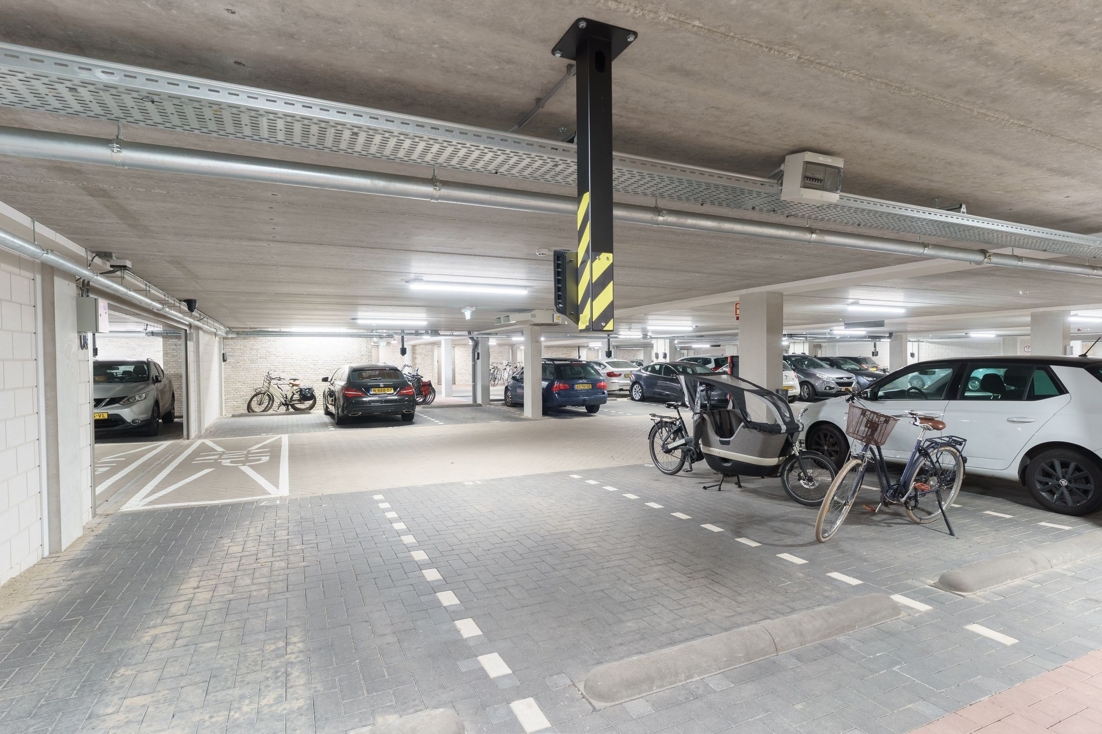 Foto 9 van Industriestraat 73