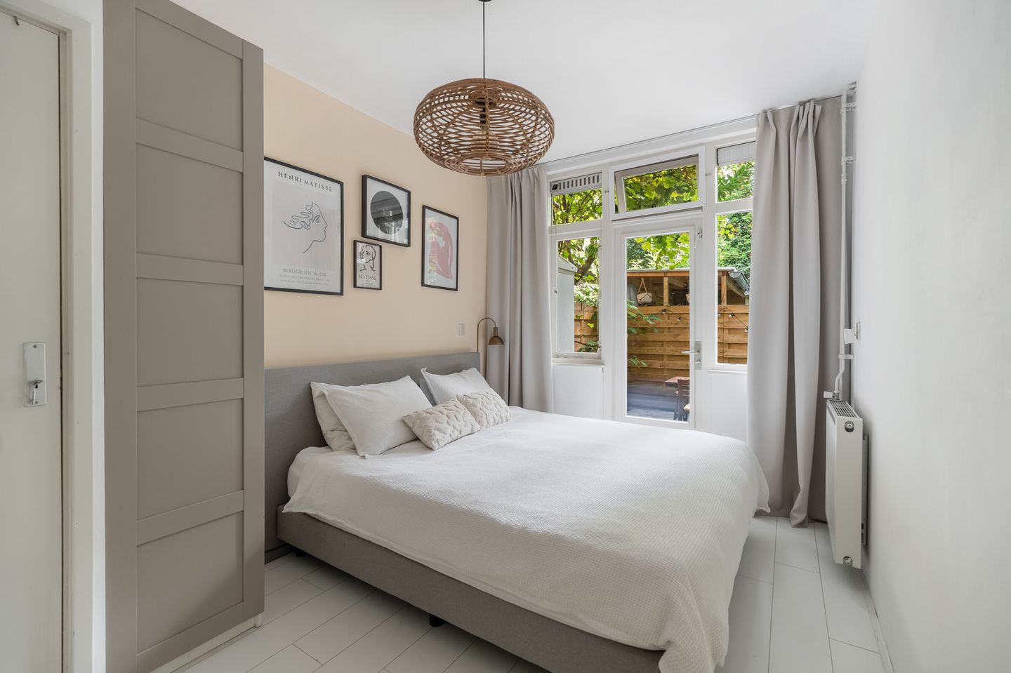 Photo 14 of Doggersbankstraat 4-H