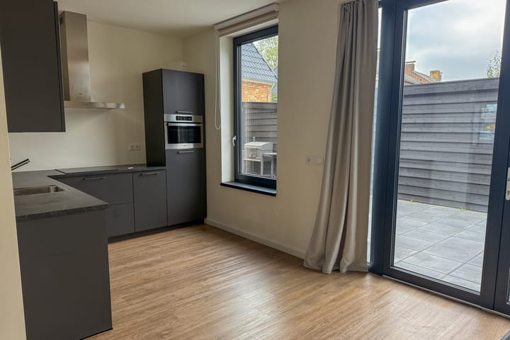 Foto 11 van Houtstraat 56-E