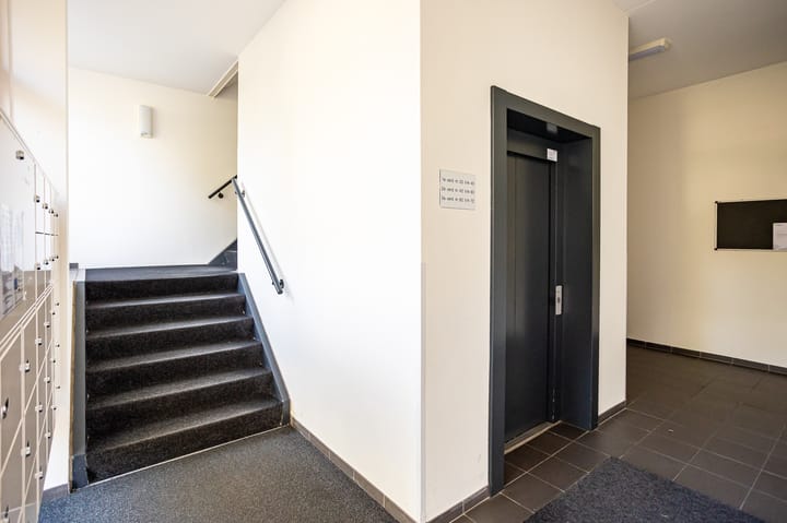 Foto 7 van Dorpsplein 24