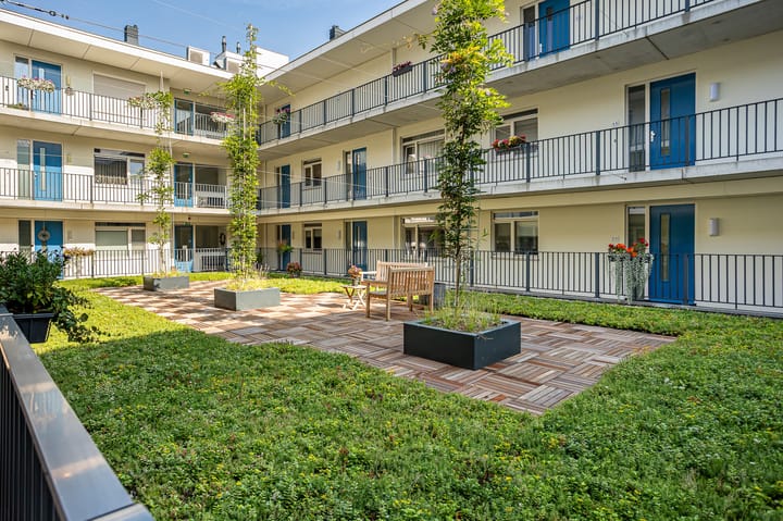 Foto 10 van Dorpsplein 24