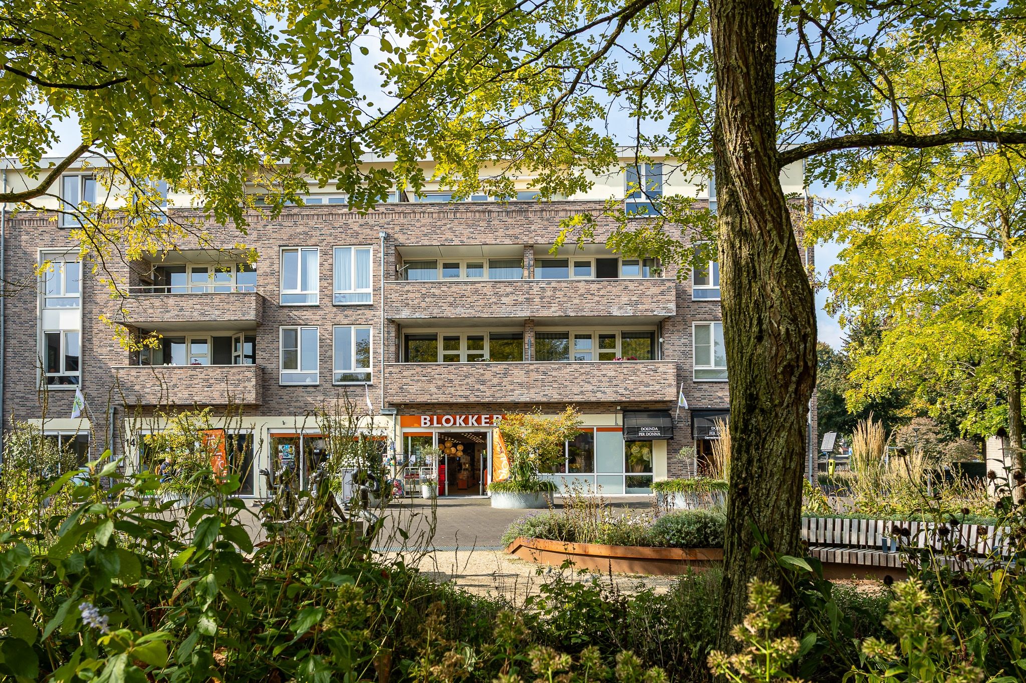 Foto 45 van Dorpsplein 24