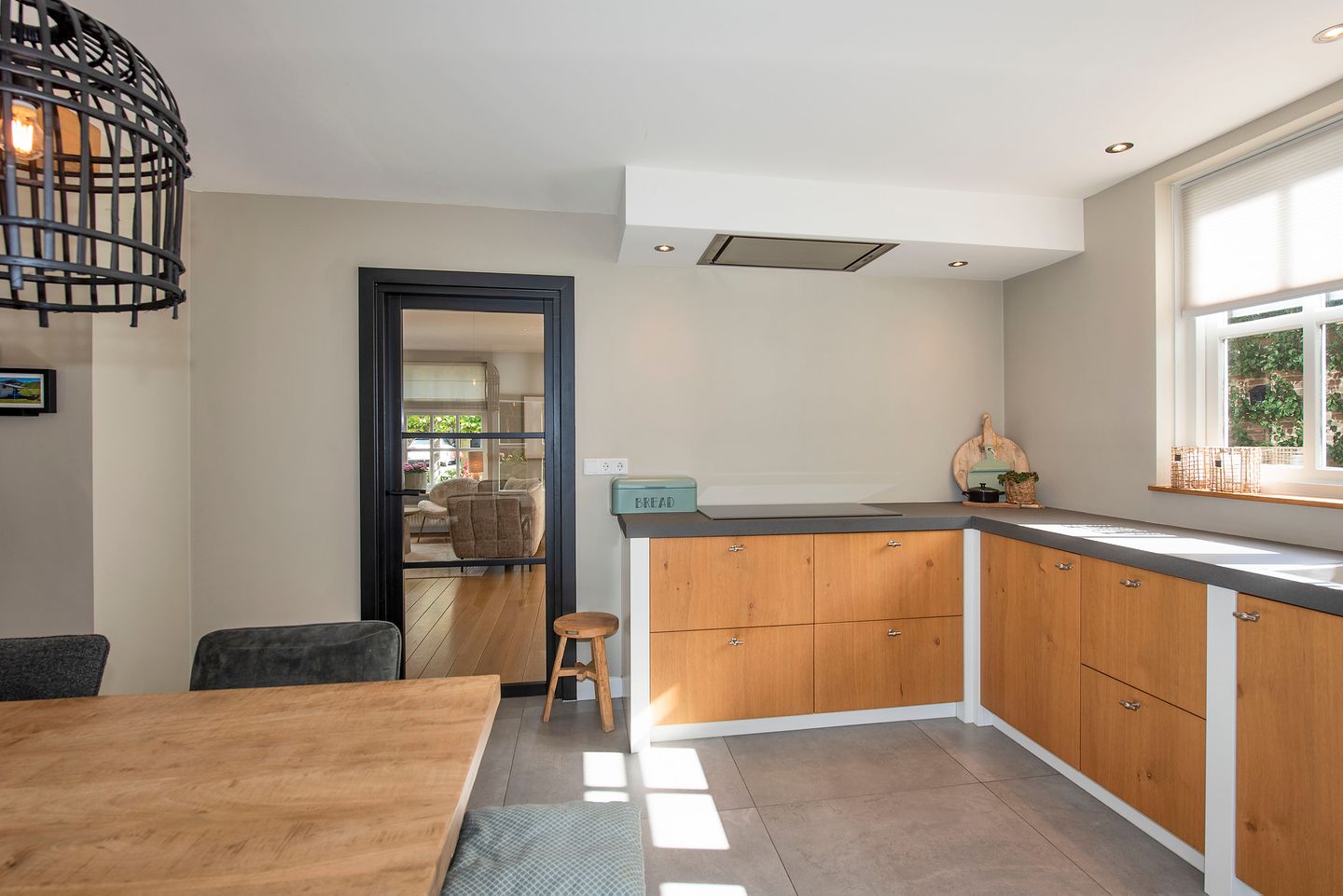 Photo 10 of Havezatestraat 19