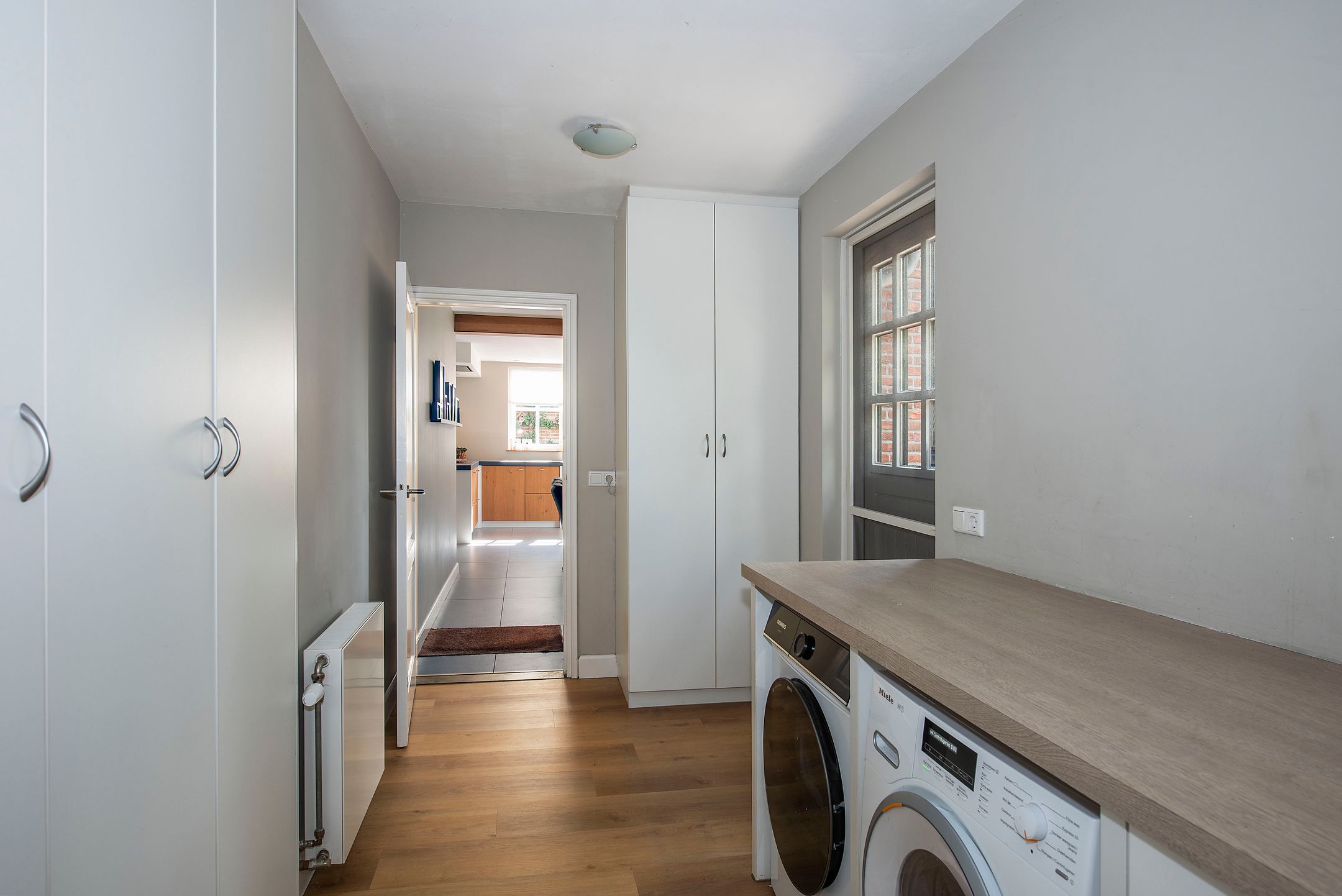 Photo 15 of Havezatestraat 19