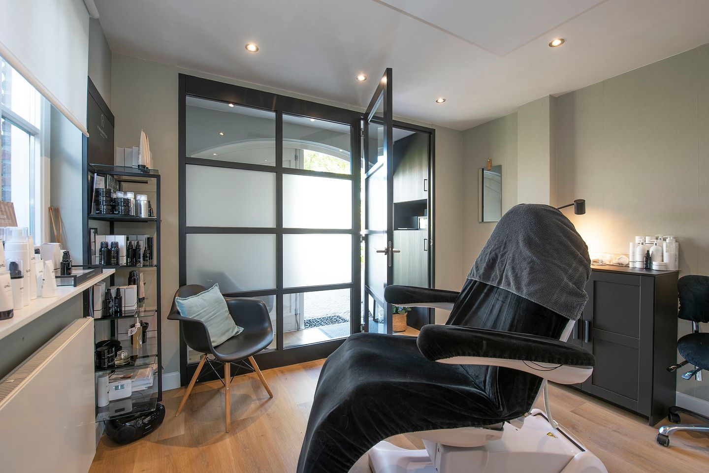 Photo 20 of Havezatestraat 19