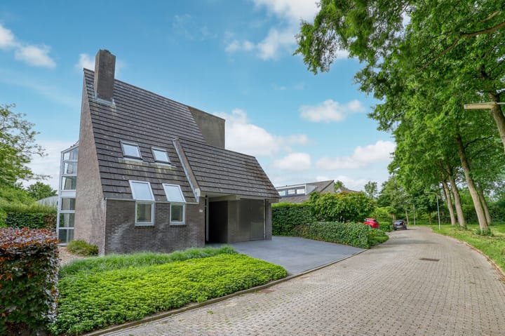 Photo 42 of Joosstraat 31