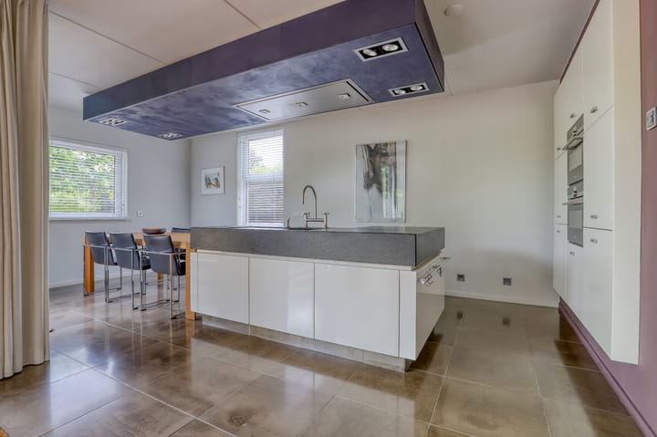 Photo 14 of Joosstraat 31