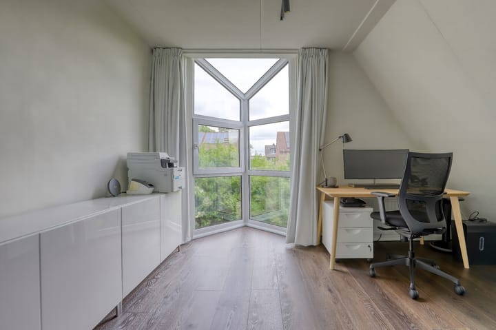 Photo 21 of Joosstraat 31