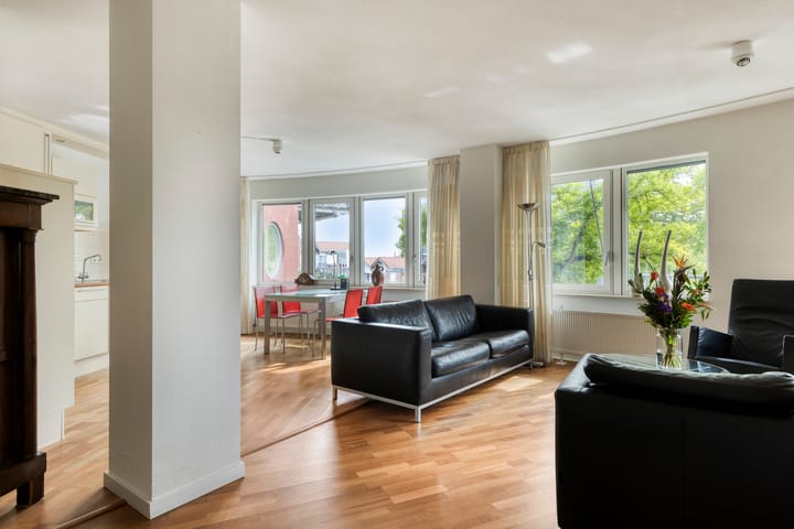 Photo 8 of Oostsingel 2-12