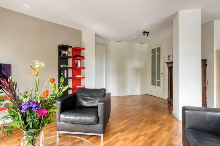 Photo 10 of Oostsingel 2-12