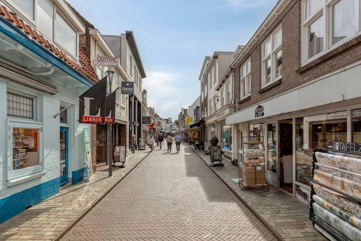 Photo 35 of Oostsingel 2-12