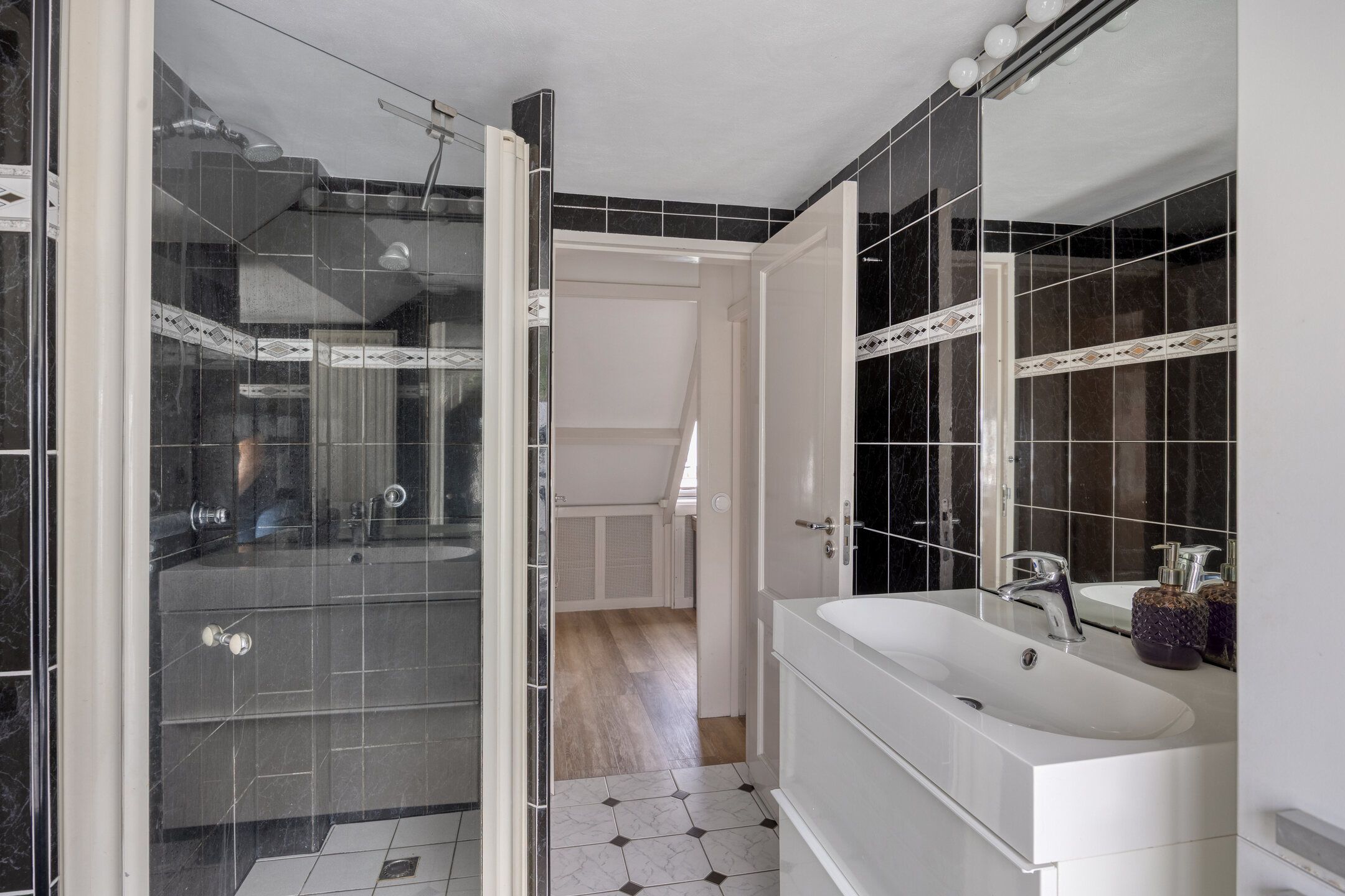 Foto 18 van Condensatorstraat 12