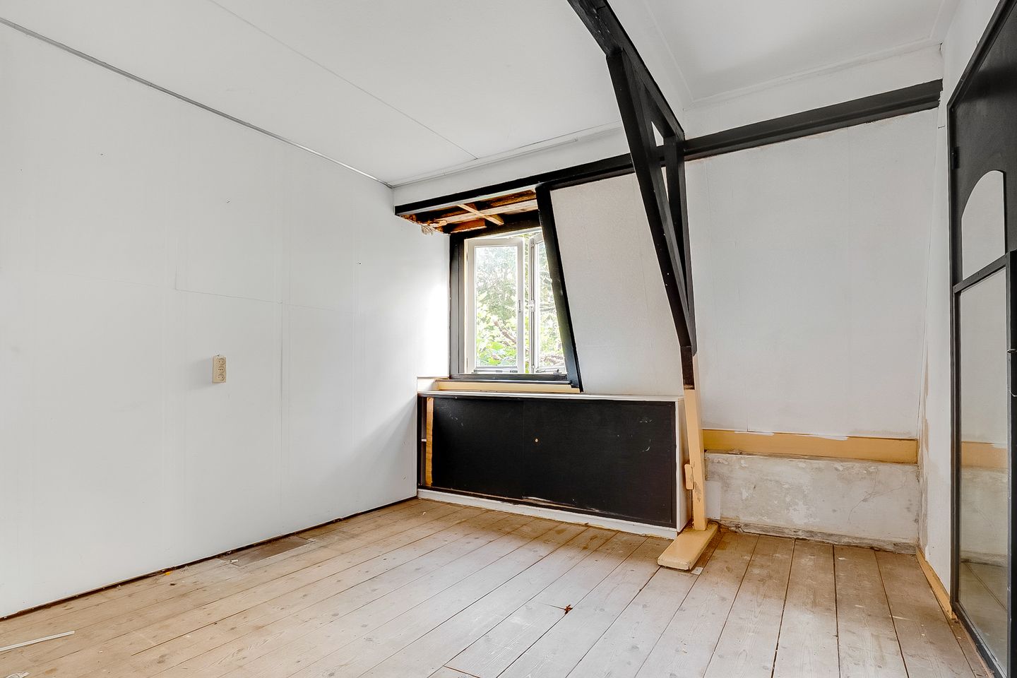 Foto 20 van Leliestraat 30