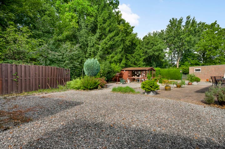 Foto 3 van Dokter Limpensstraat 44