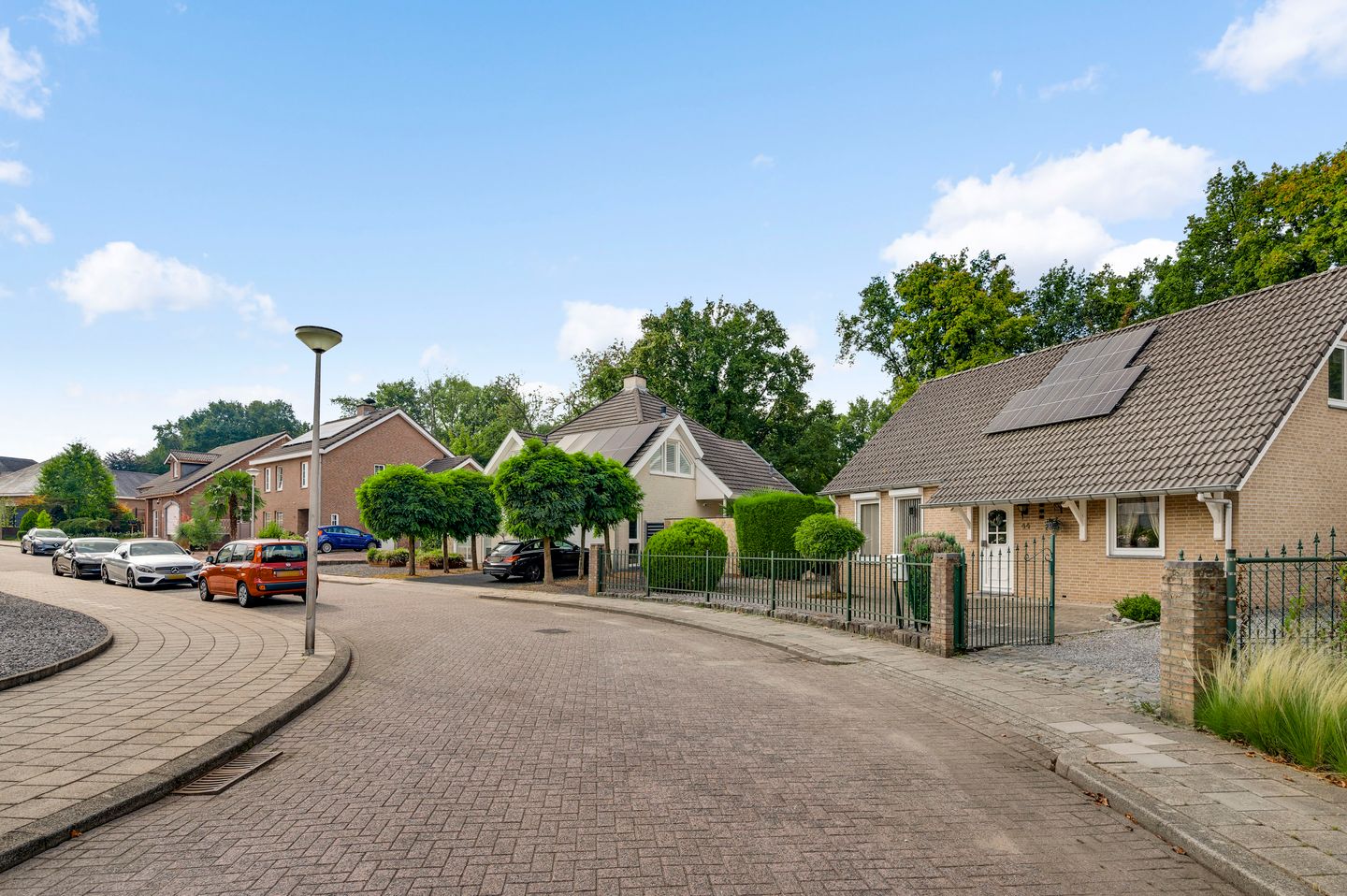 Foto 5 van Dokter Limpensstraat 44