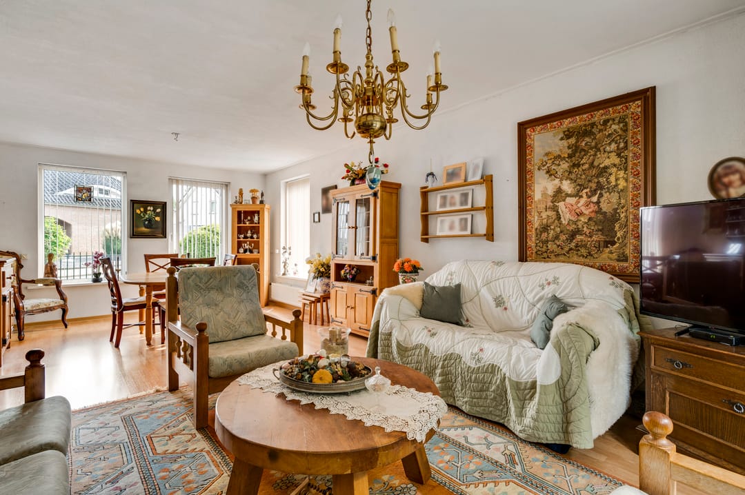 Foto 11 van Dokter Limpensstraat 44