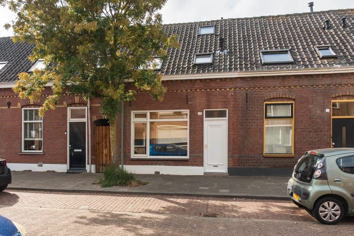 Foto 1 van Oeverstraat 15