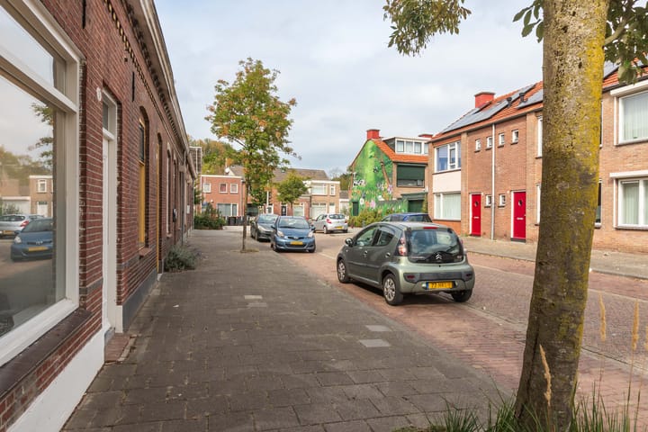 Foto 40 van Oeverstraat 15