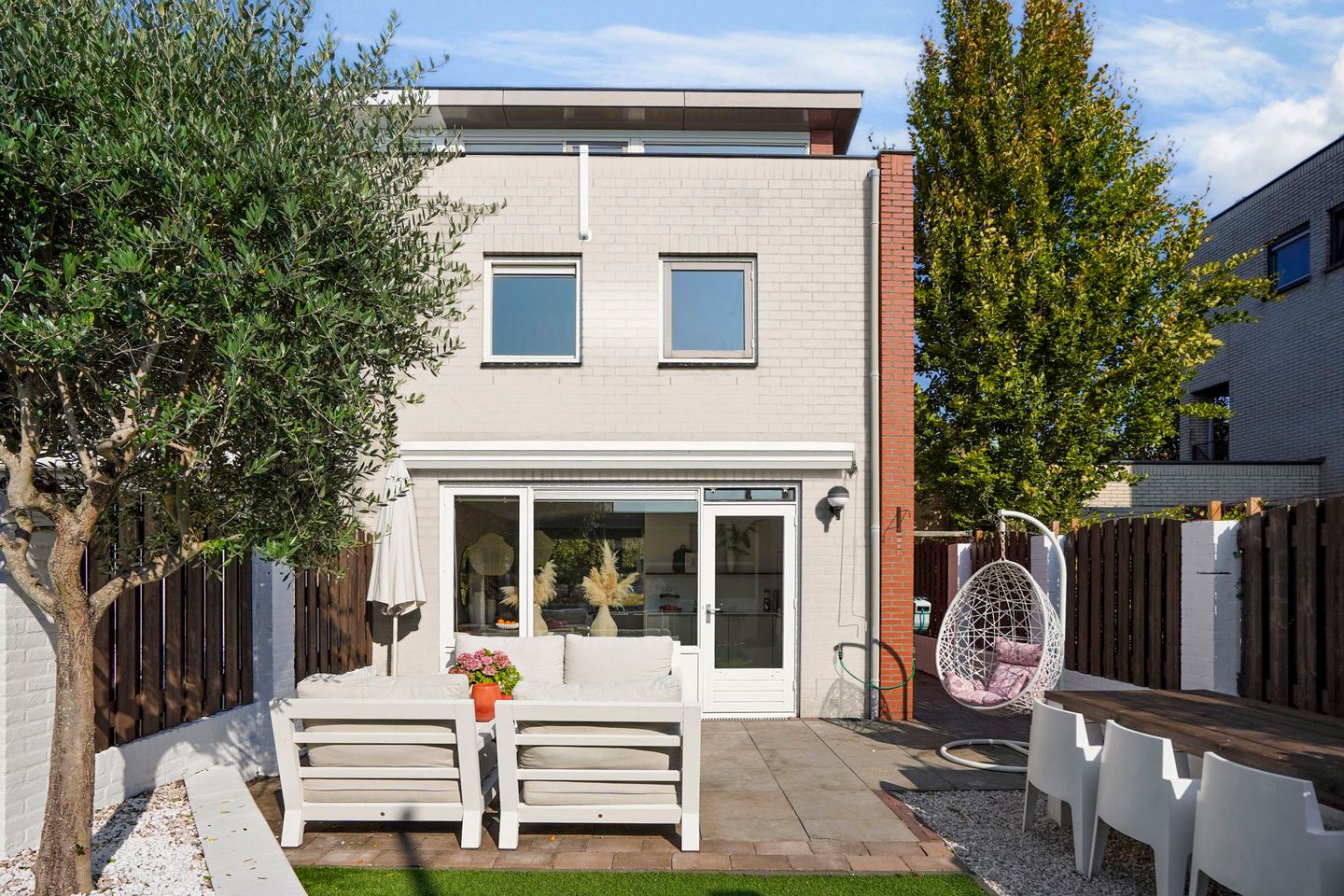 Foto 19 van Schout van der Dussensingel 23