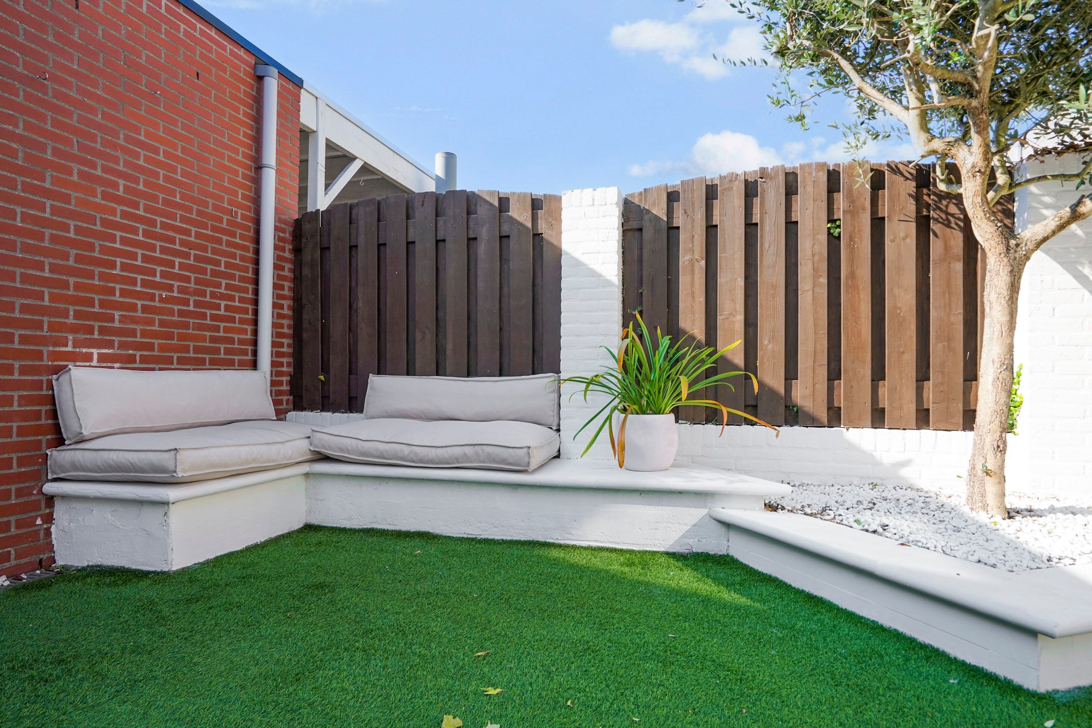 Foto 21 van Schout van der Dussensingel 23