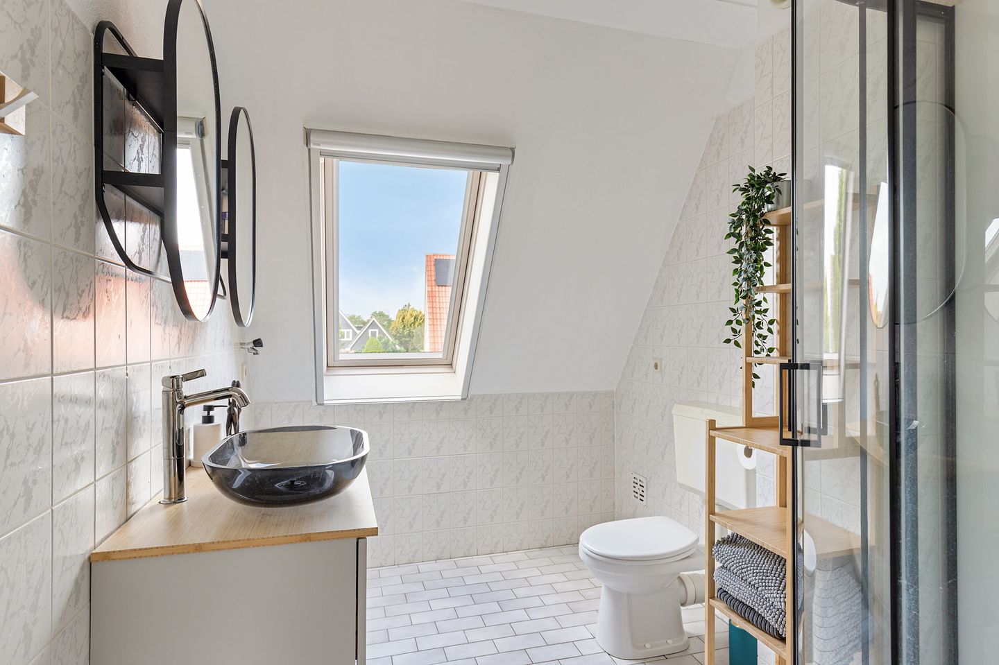 Photo 34 of Roefke 5