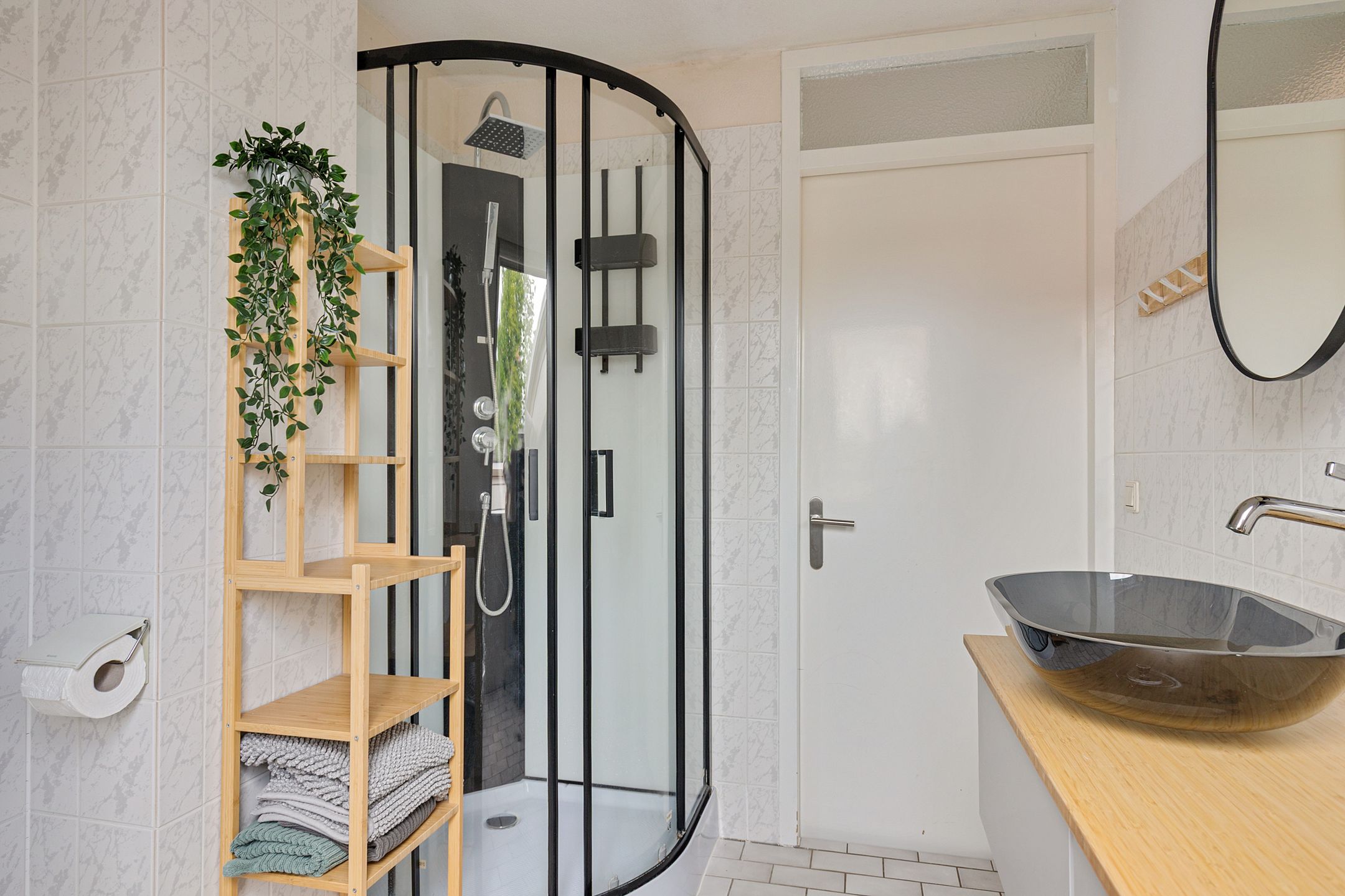 Photo 36 of Roefke 5