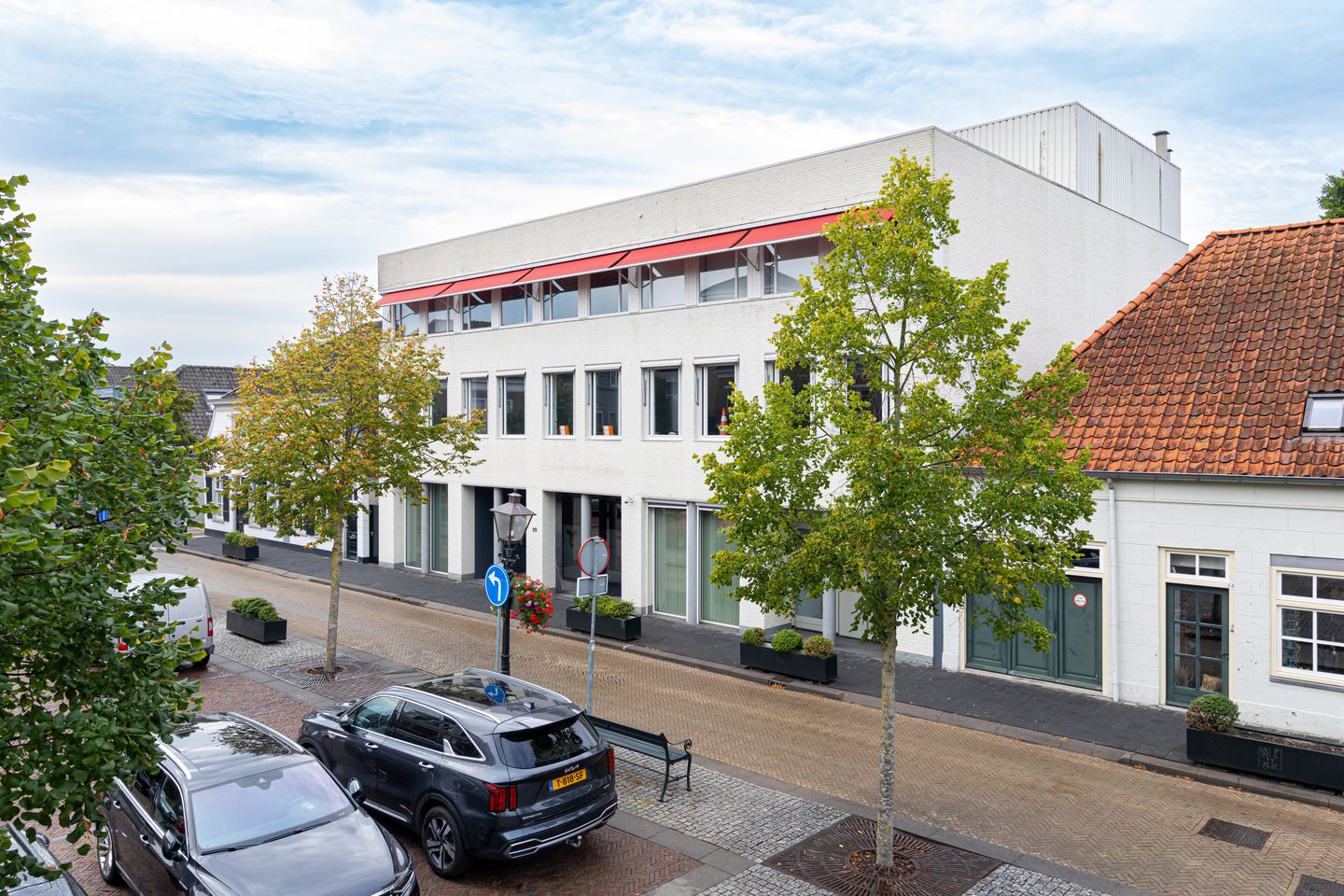 Bekijk foto 2 van Marktveld 26