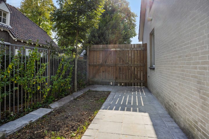 Photo 40 of Lindenlaan 23