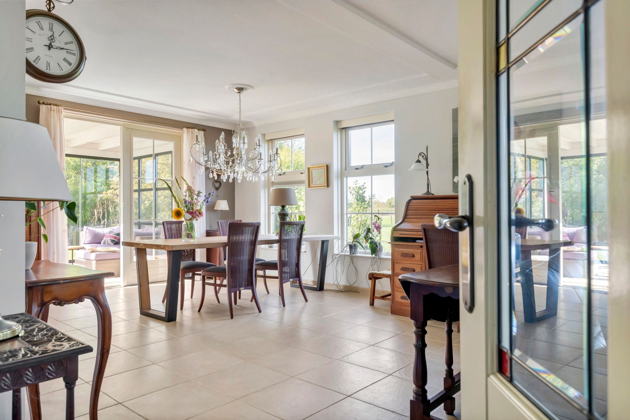 Foto 21 van Overwijker Maat 5