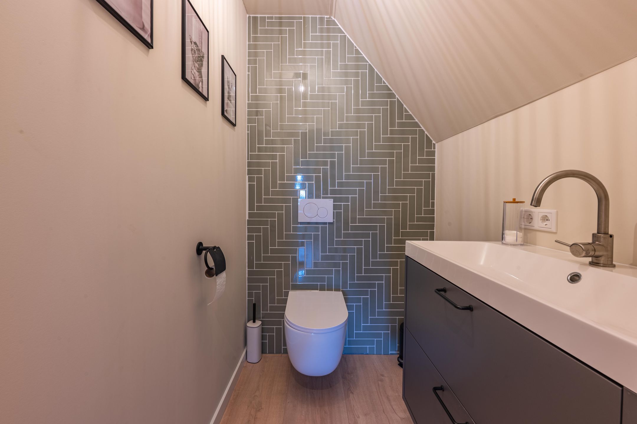 Photo 42 of Heerstraat 38