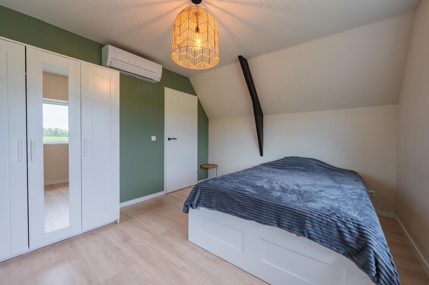 Photo 49 of Heerstraat 38