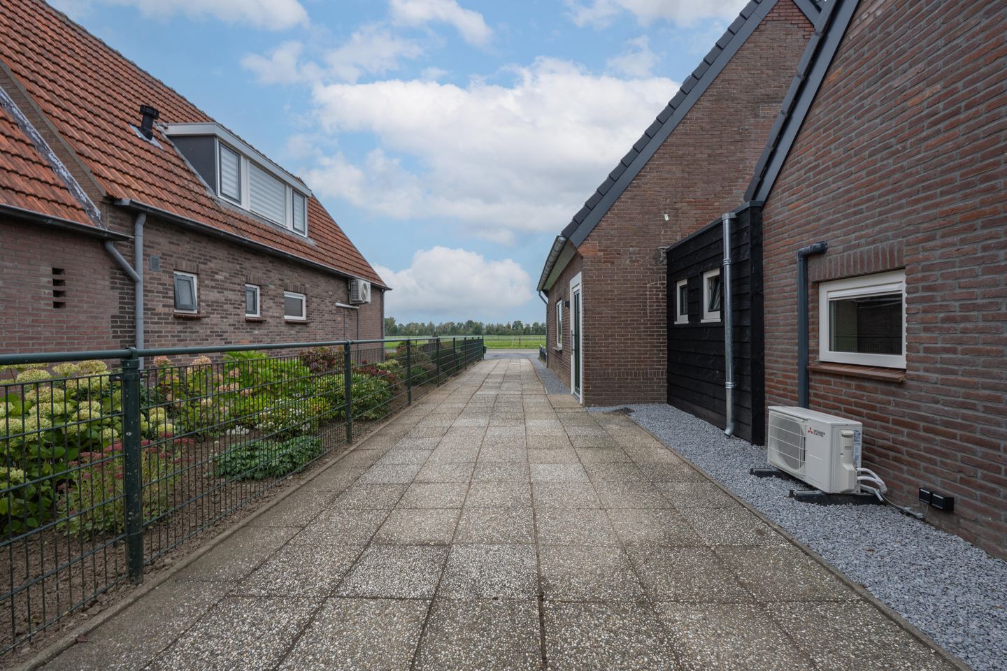 Photo 55 of Heerstraat 38