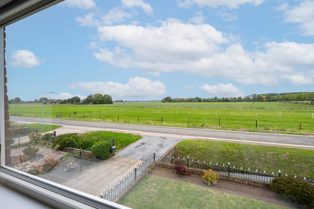 Photo 47 of Heerstraat 38