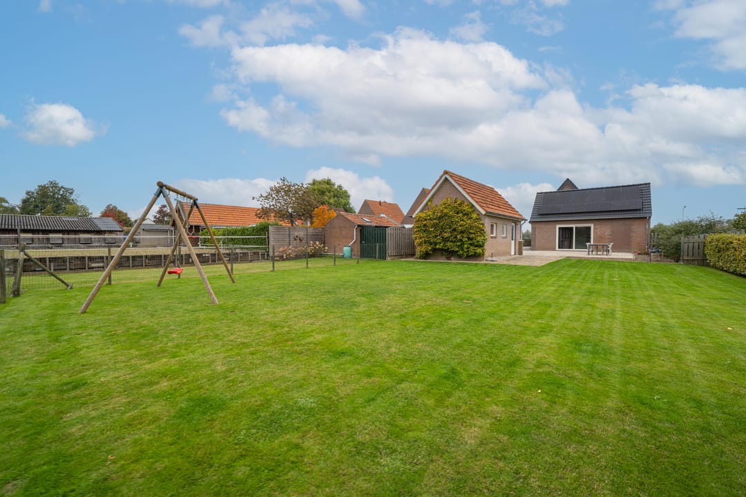 Photo 61 of Heerstraat 38