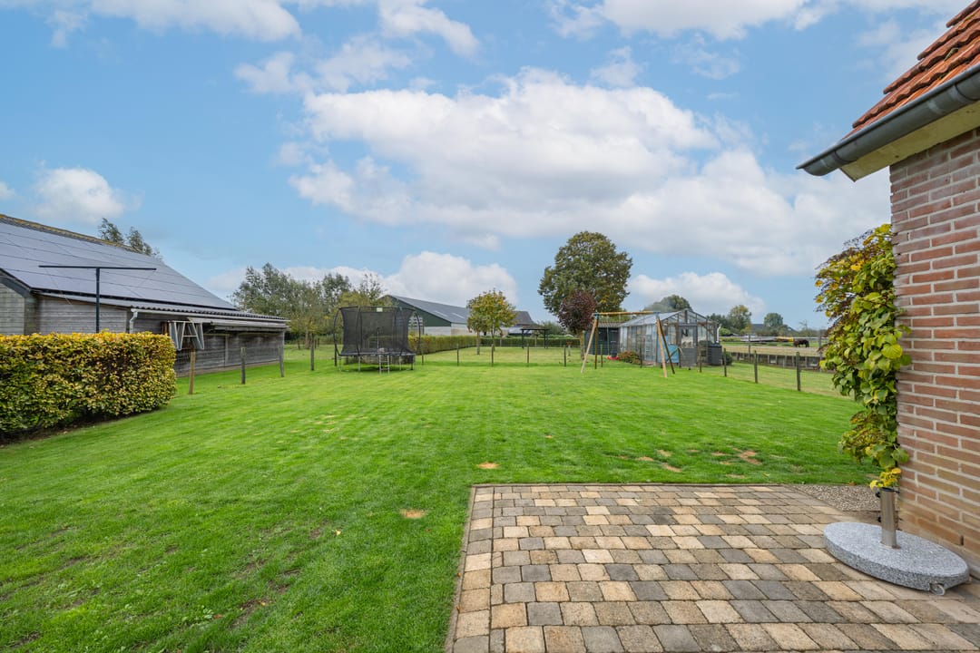 Photo 62 of Heerstraat 38