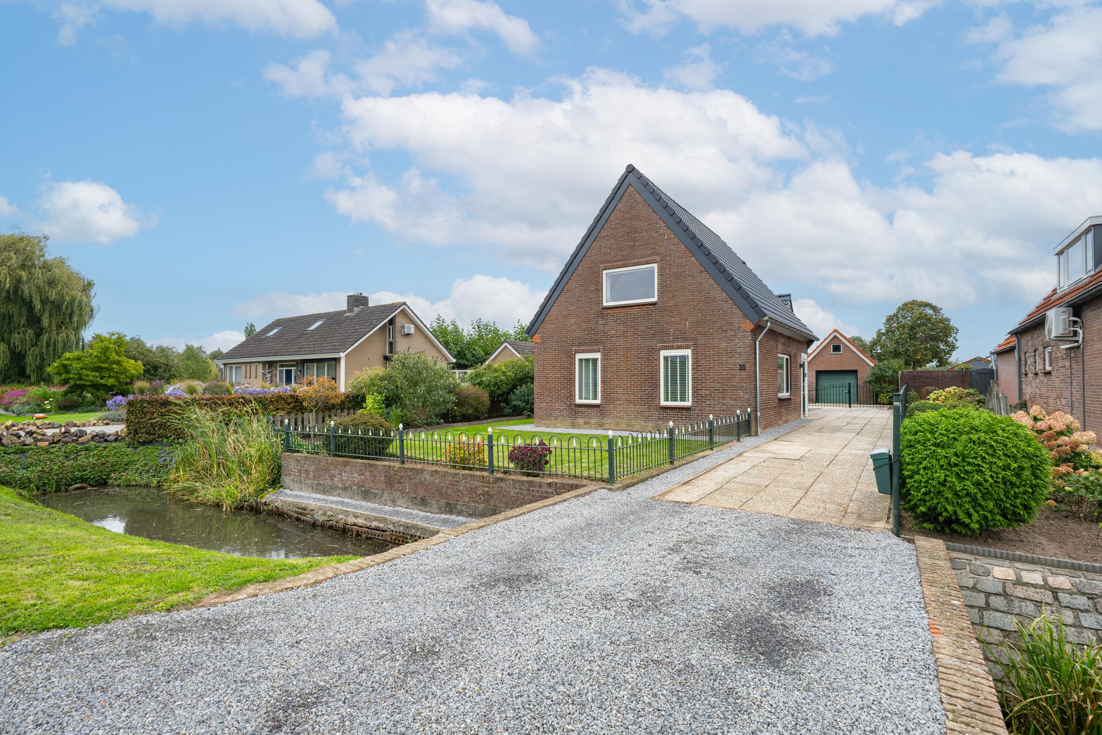 Photo 69 of Heerstraat 38