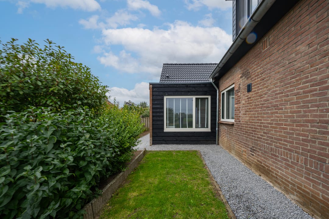 Photo 77 of Heerstraat 38