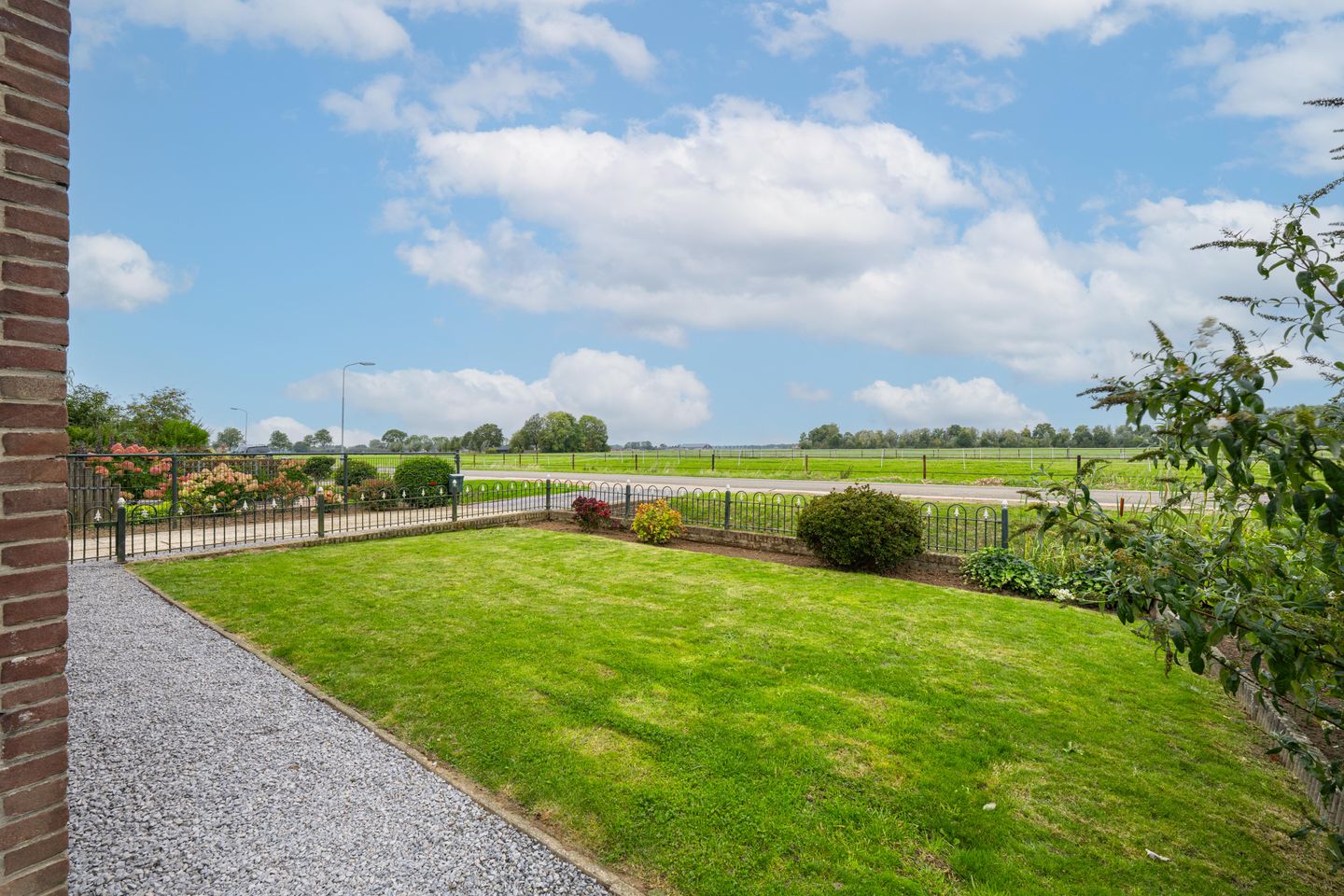 Photo 80 of Heerstraat 38