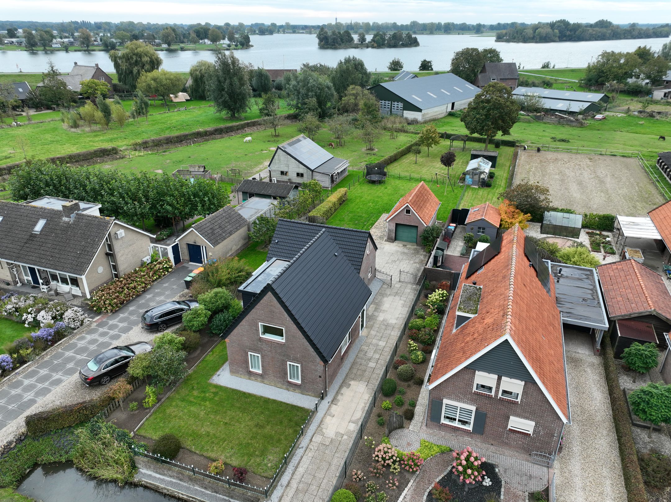 Photo 81 of Heerstraat 38