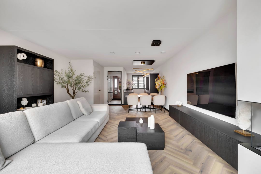 Photo 2 of Postwagen 8