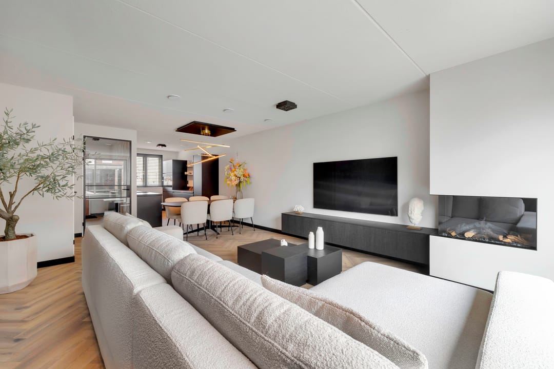 Photo 17 of Postwagen 8