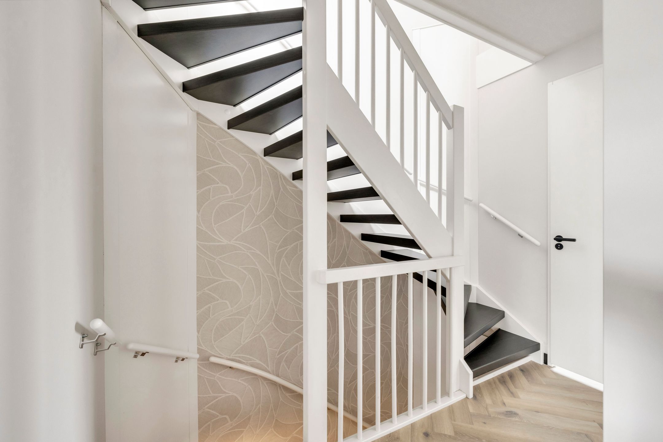 Photo 36 of Postwagen 8