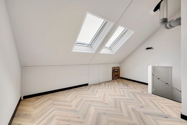 Foto 47 van Postwagen 8