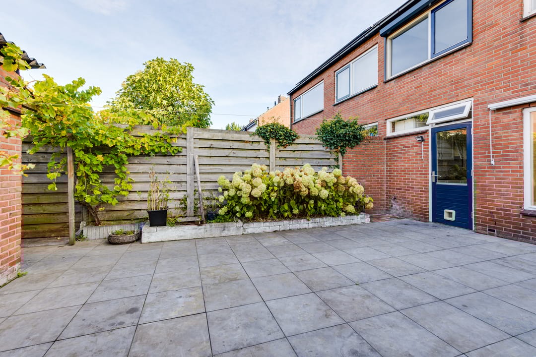 Foto 31 van De Ruijterstraat 5