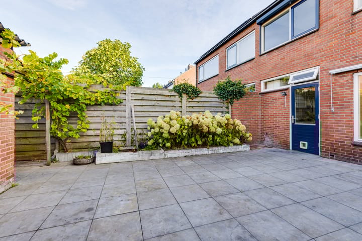 Photo 31 of De Ruijterstraat 5