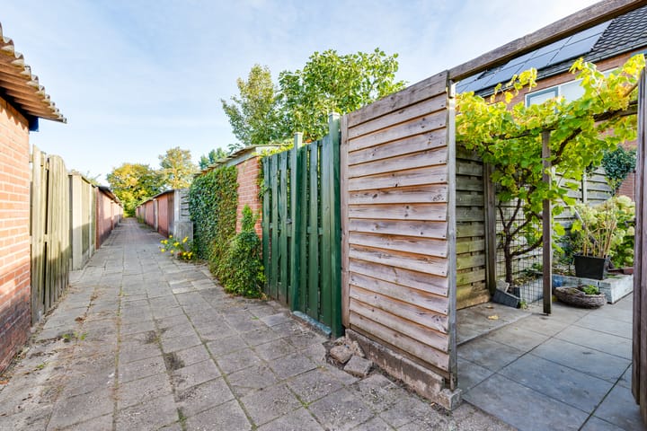 Photo 36 of De Ruijterstraat 5