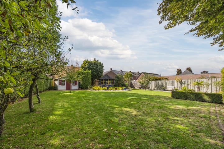 Foto 62 van Dokter Verbeecklaan 2