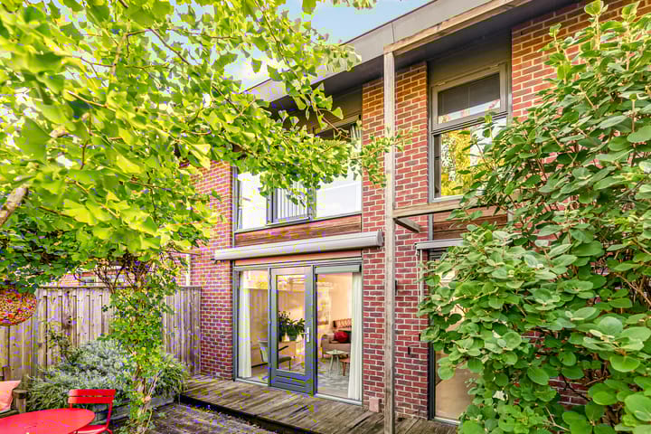 Photo 44 of Zanzibarstraat 55