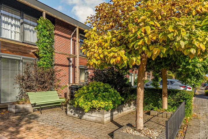 Photo 61 of Zanzibarstraat 55