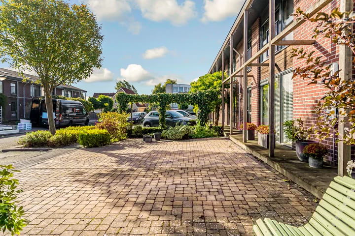 Photo 63 of Zanzibarstraat 55